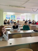 В ДВФ ВАВТ Министерства экономического развития Российской Федерации прошёл открытый урок культуры безопасности, приуроченный к Году защитника Отечества и посвященного празднованию 80-и годовщины Победы в Великой Отечественной войне 1941-1945 годов.
